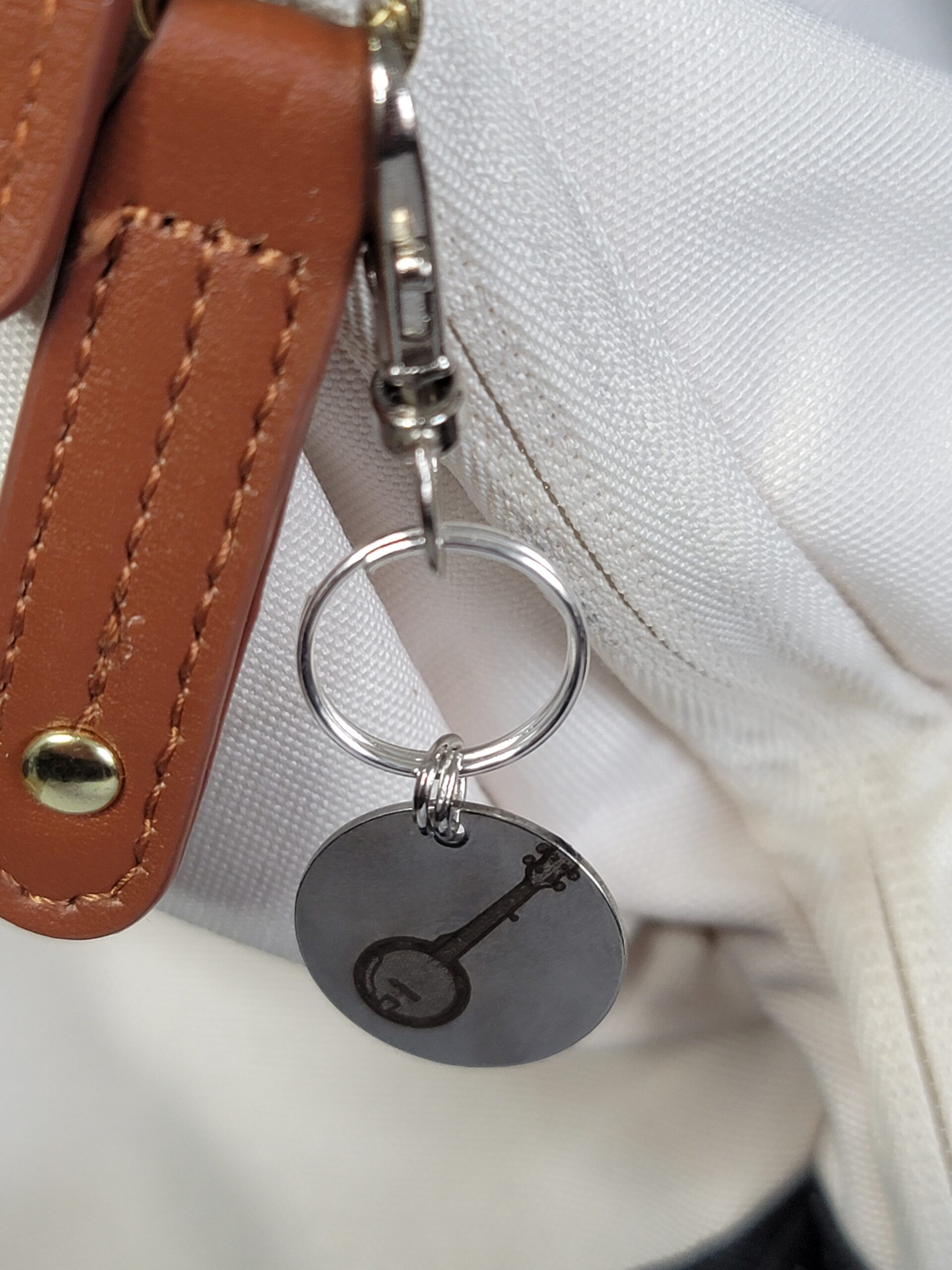 Laser Engraved Banjo Keychain Fob – Steel Musician Zipper Pull - Image 3
