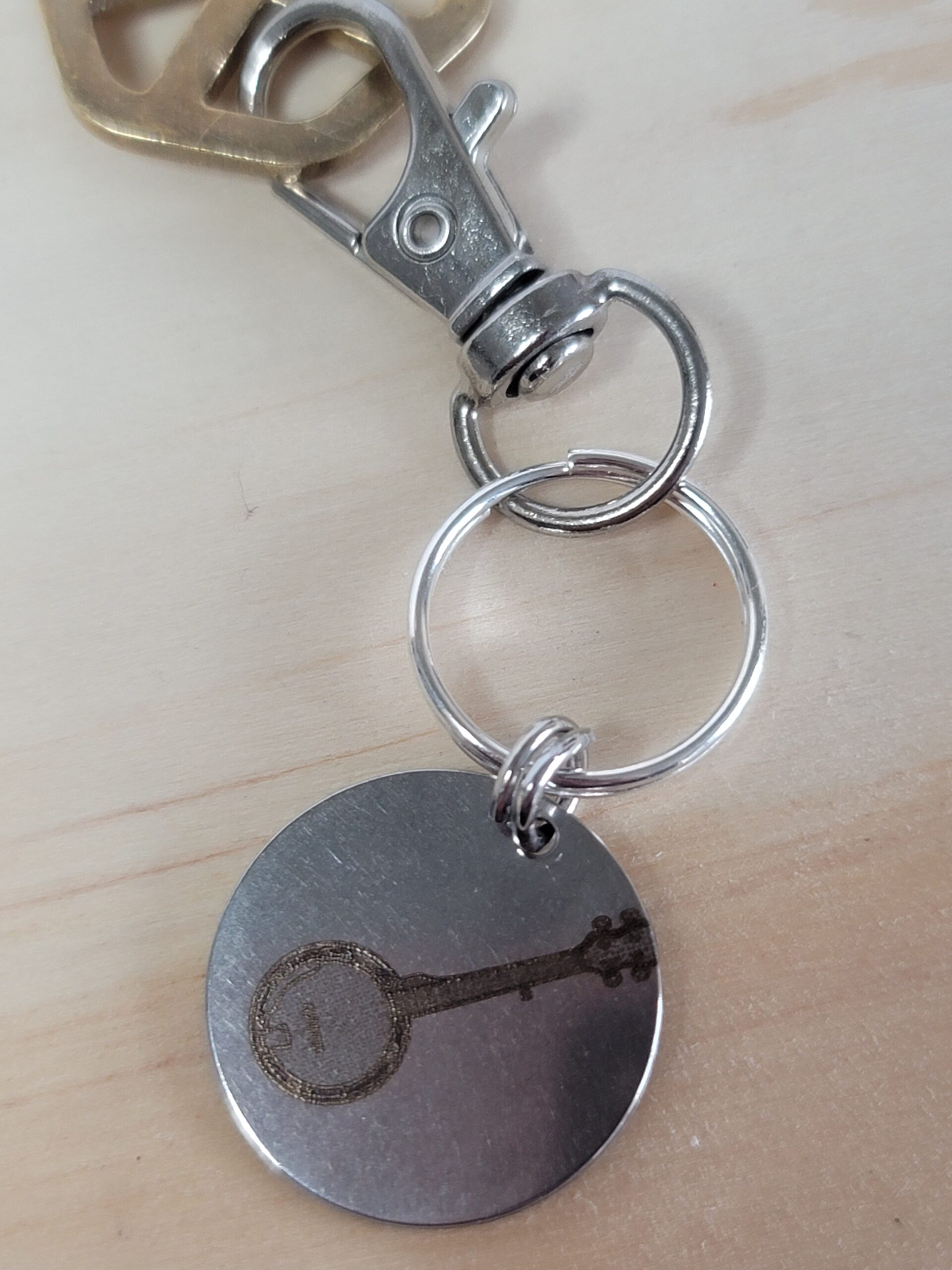 Laser Engraved Banjo Keychain Fob – Steel Musician Zipper Pull - Image 4