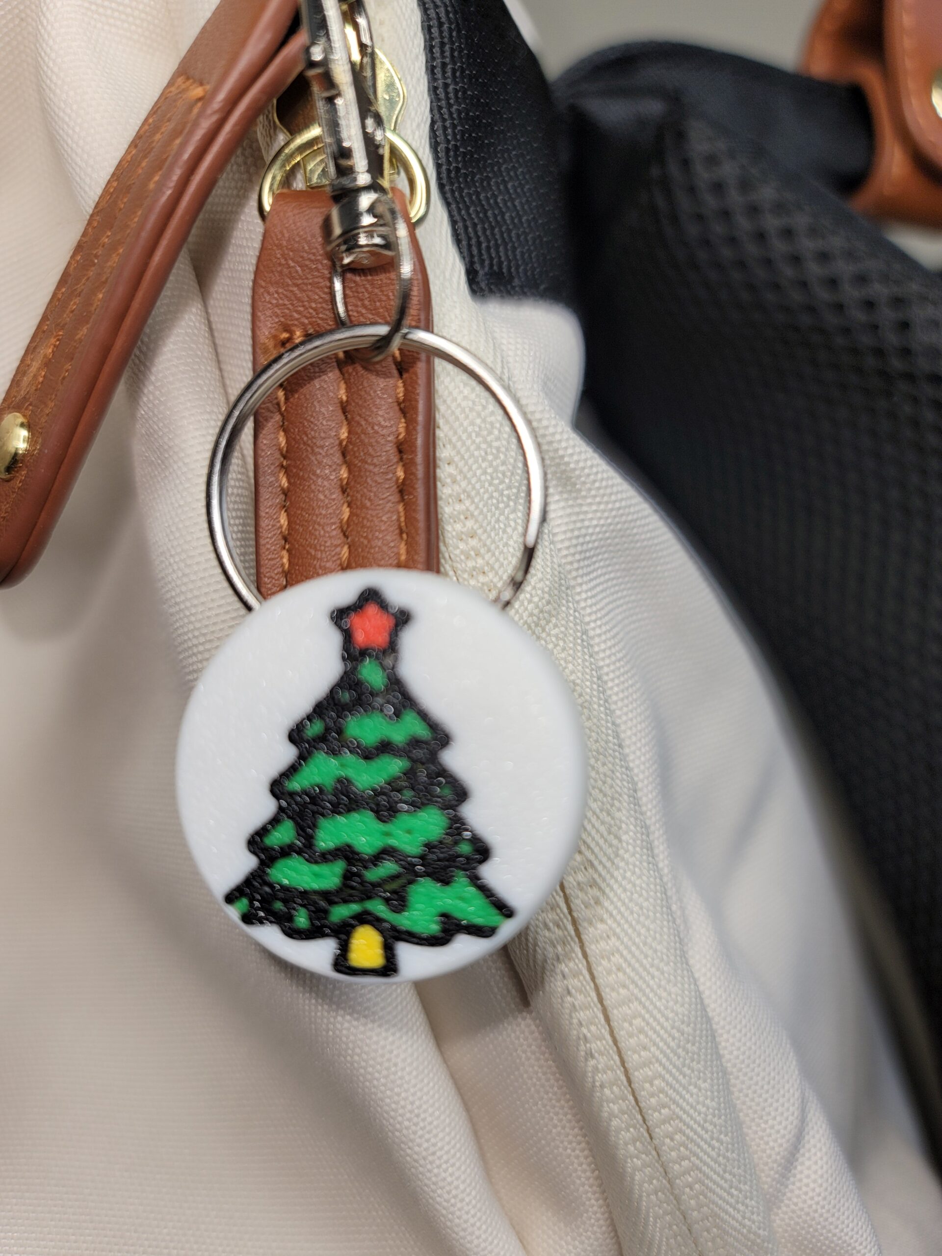 3D Printed Christmas Tree Keychain Fob – Multicolor Holiday Zipper Pull