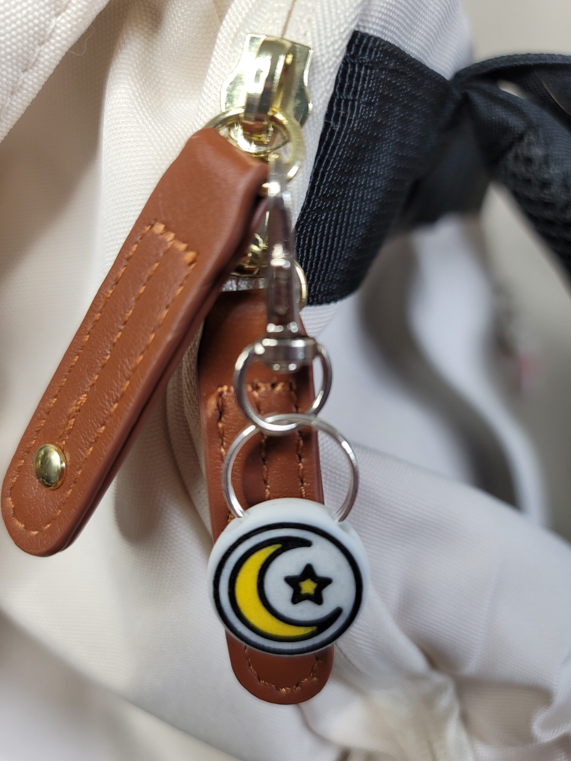 3D Printed Eid Keychain Fob – Multicolor Celebration Zipper Pull - Image 3