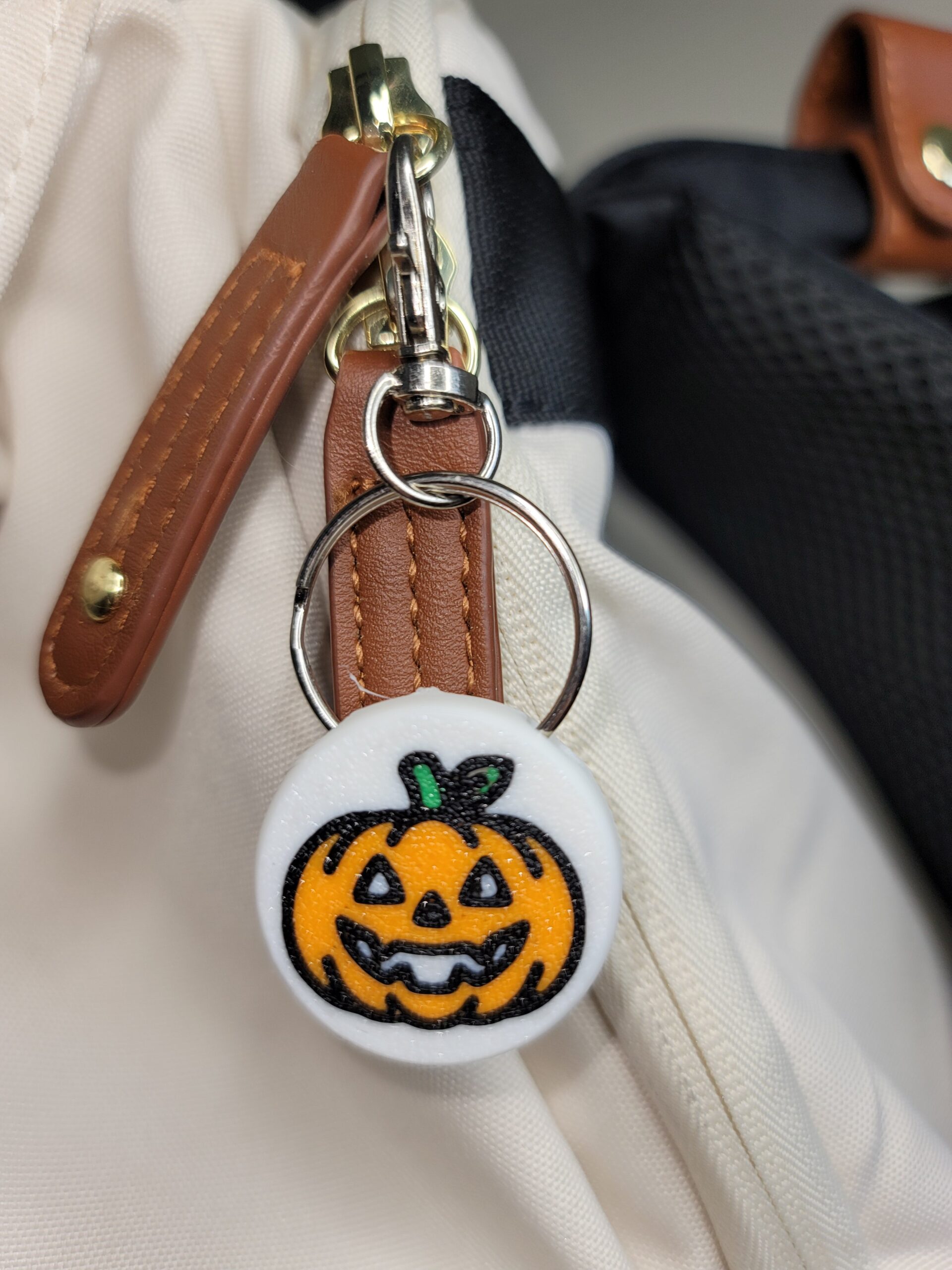 3D Printed Halloween Pumpkin Keychain Fob – Multicolor Spooky Zipper Pull