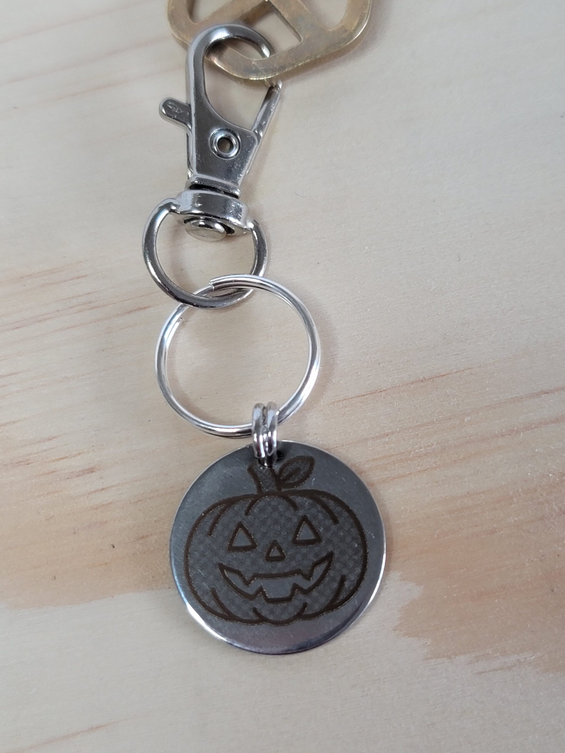Laser Engraved Halloween Pumpkin Keychain Fob – Steel Spooky Zipper Pull - Image 4