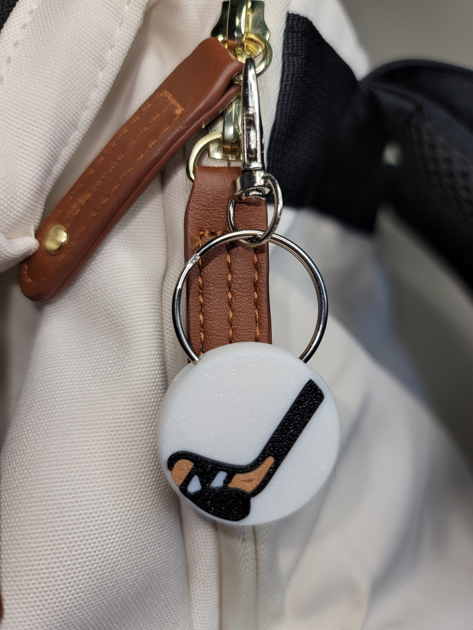 3D Printed Hockey Keychain Fob – Multicolor Zipper Pull Accessory