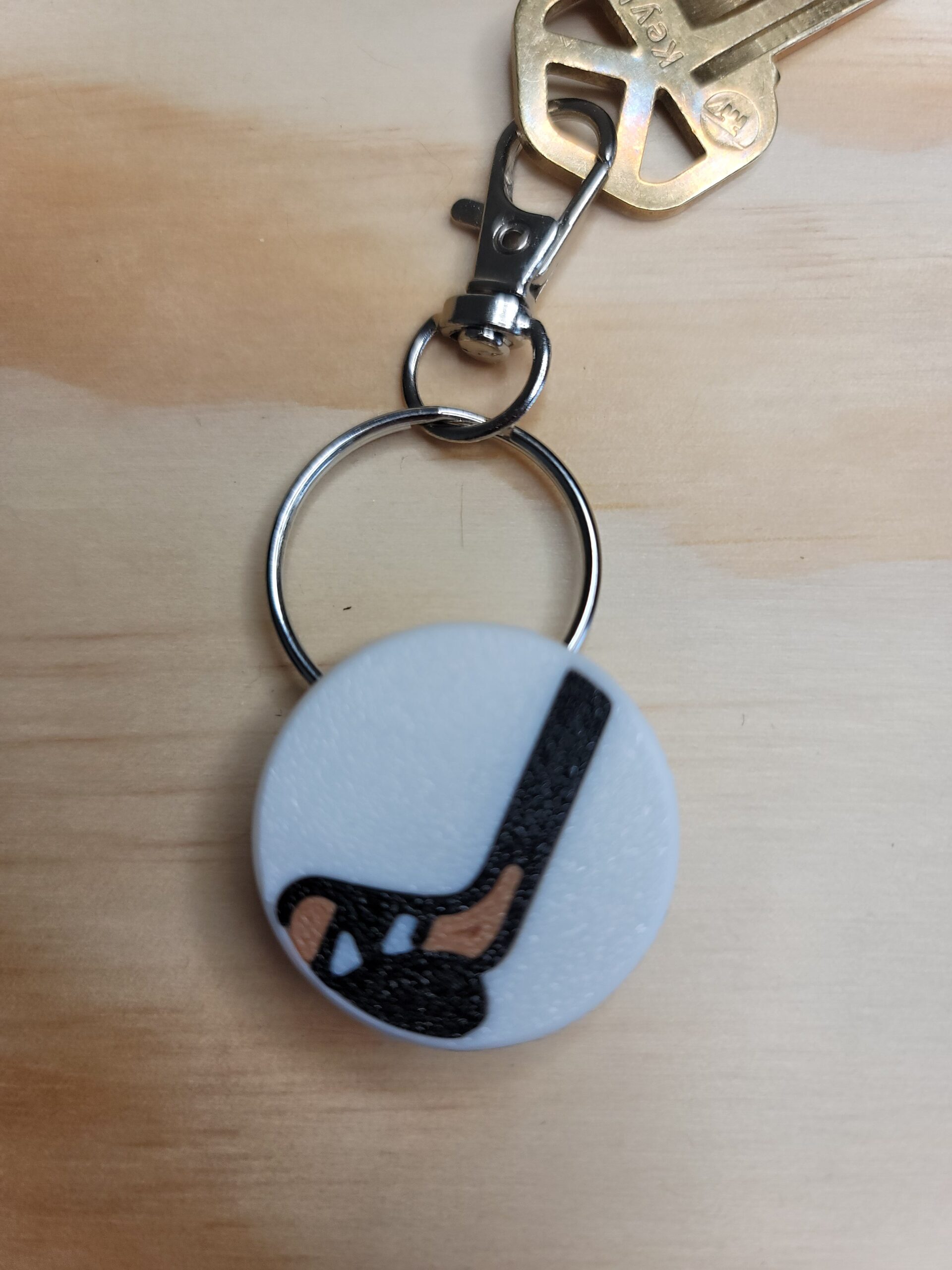 3D Printed Hockey Keychain Fob – Multicolor Zipper Pull Accessory - Image 2
