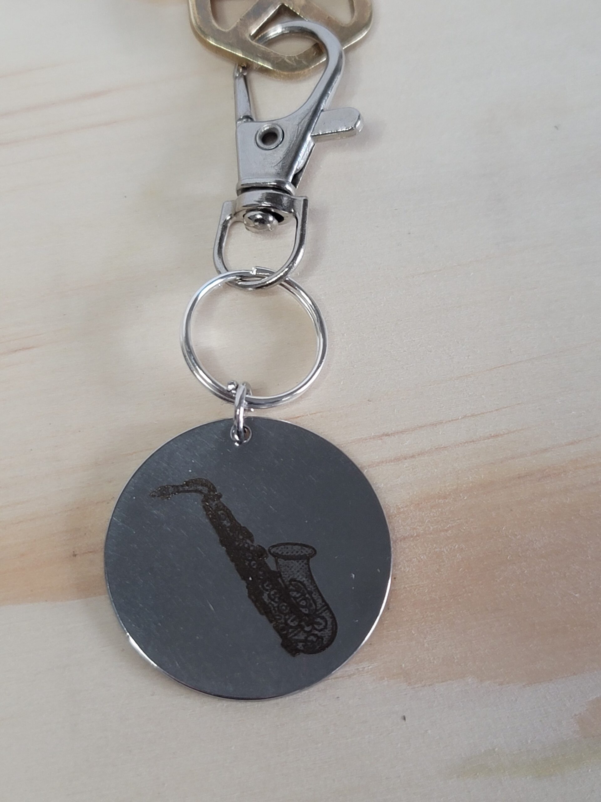 Laser Engraved Saxophone Keychain Fob – Steel Musician Zipper Pull - Image 2