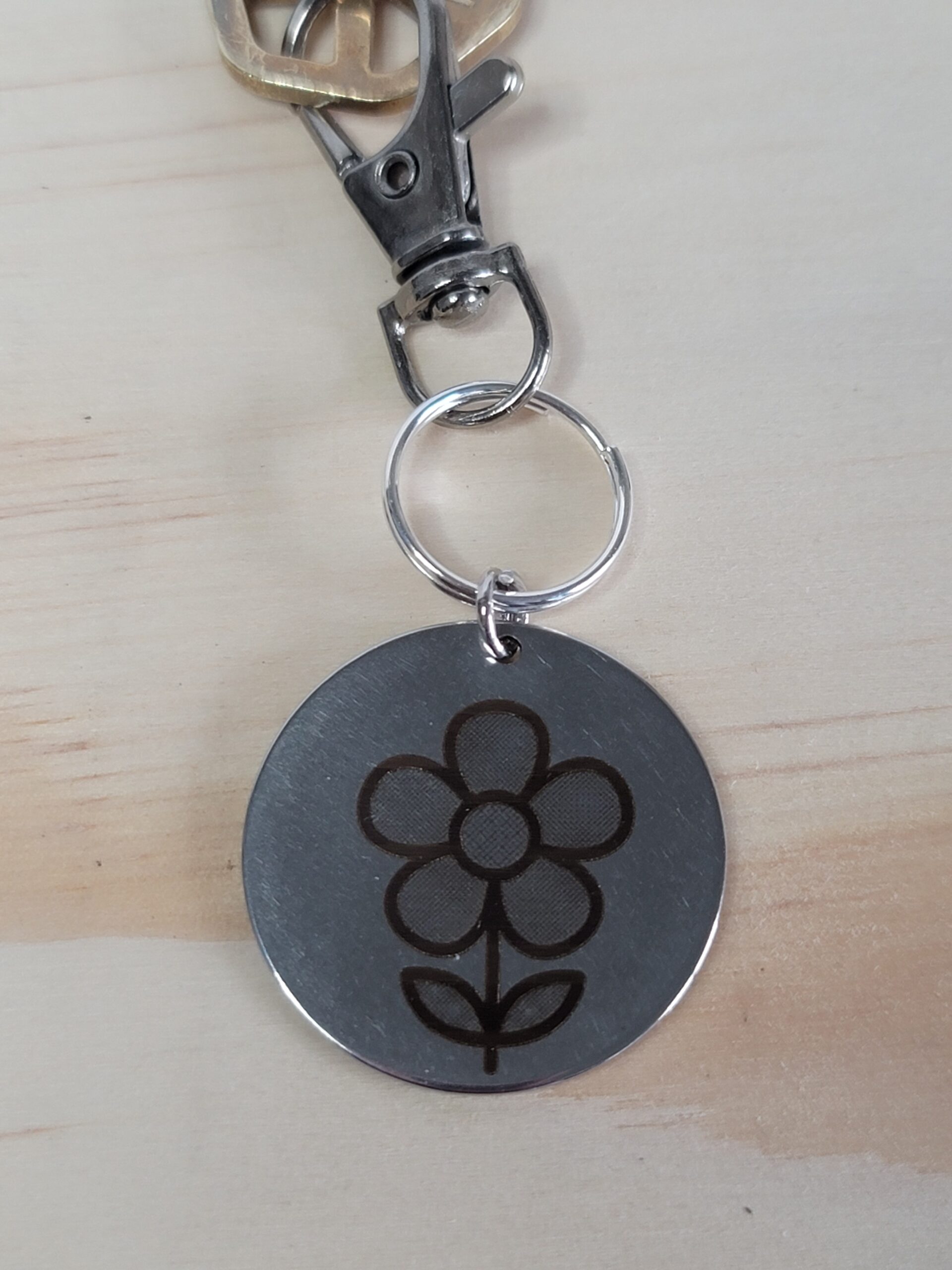 Laser Engraved Spring Floral Keychain Fob – Steel Zipper Pull Accessory - Image 2