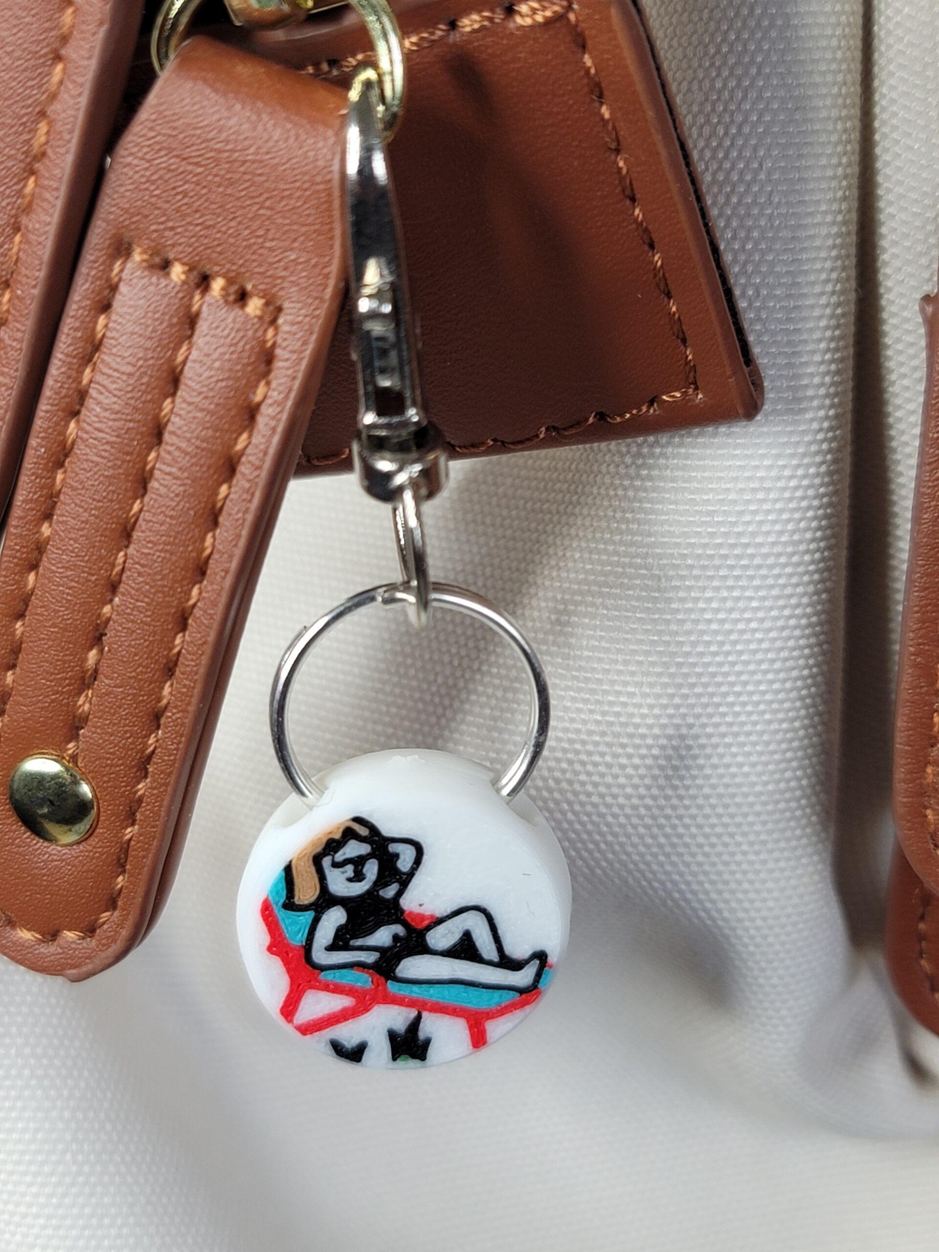 3D Printed Suntan Fob Keychain – Multicolor Summer Beach Accessory - Image 3