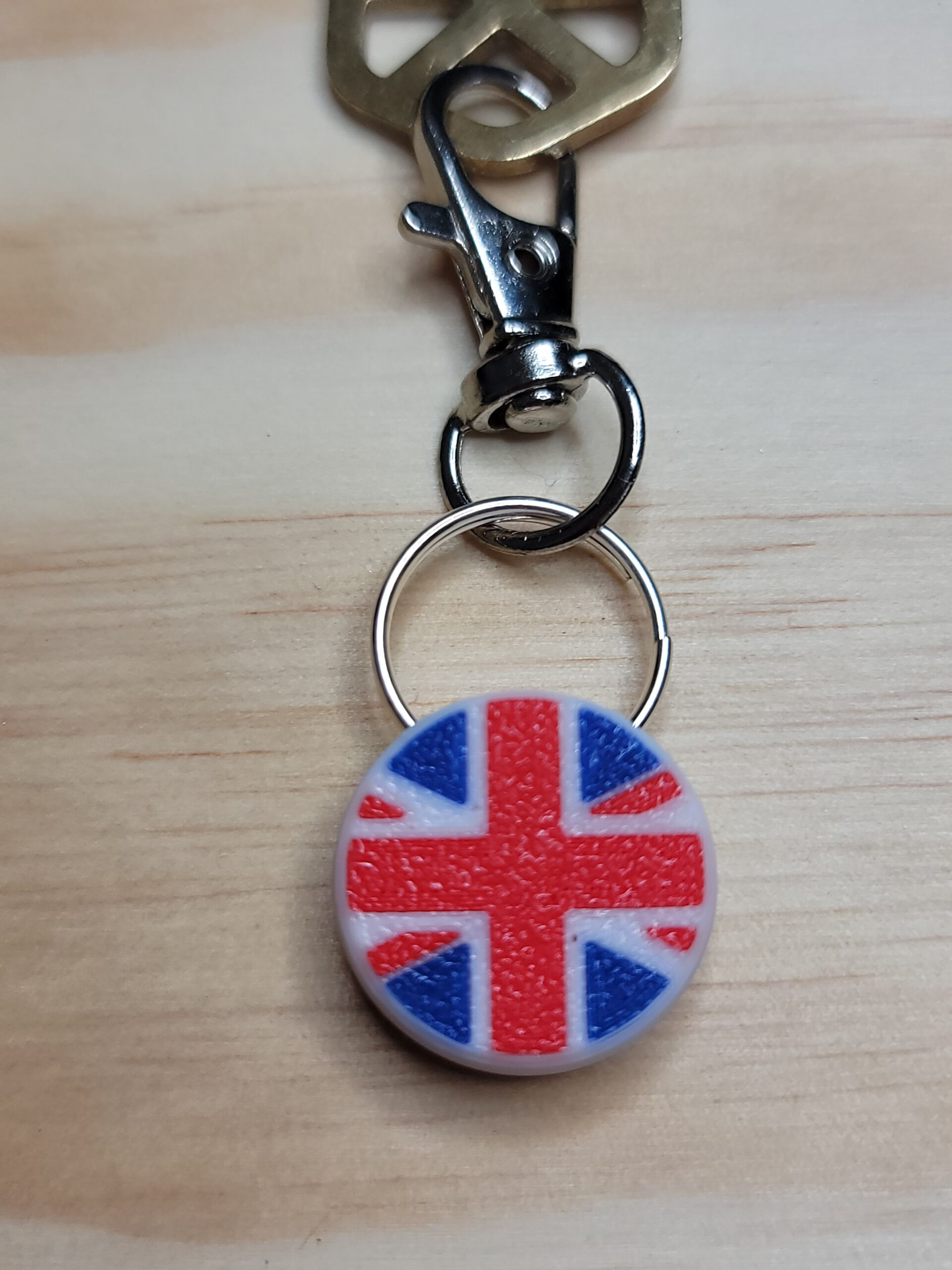 3D Printed UK Flag Keychain Fob – Multicolor British Pride Zipper Pull - Image 4