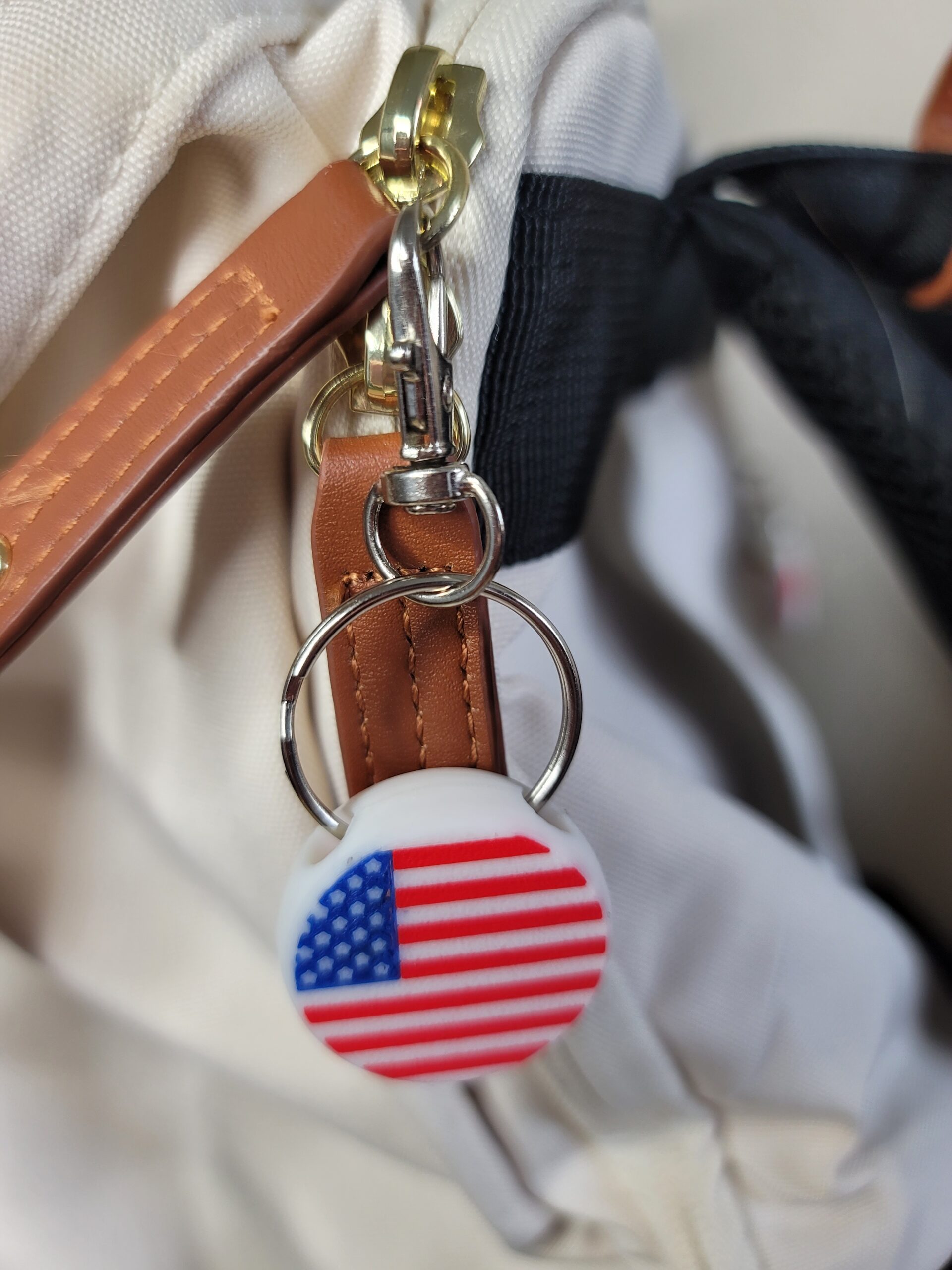 3D Printed USA Flag Keychain Fob – Multicolor American Pride Zipper Pull