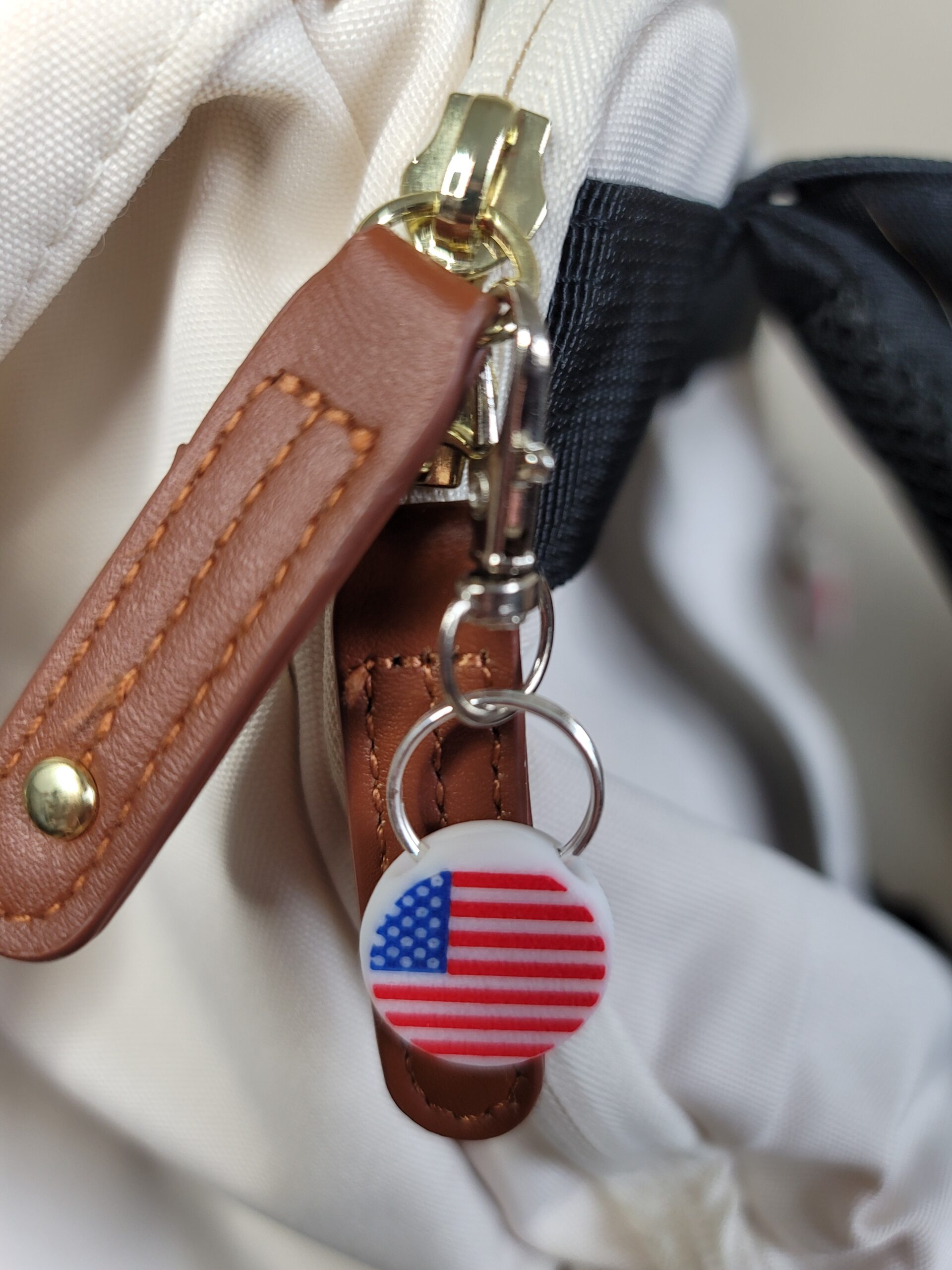 3D Printed USA Flag Keychain Fob – Multicolor American Pride Zipper Pull - Image 3