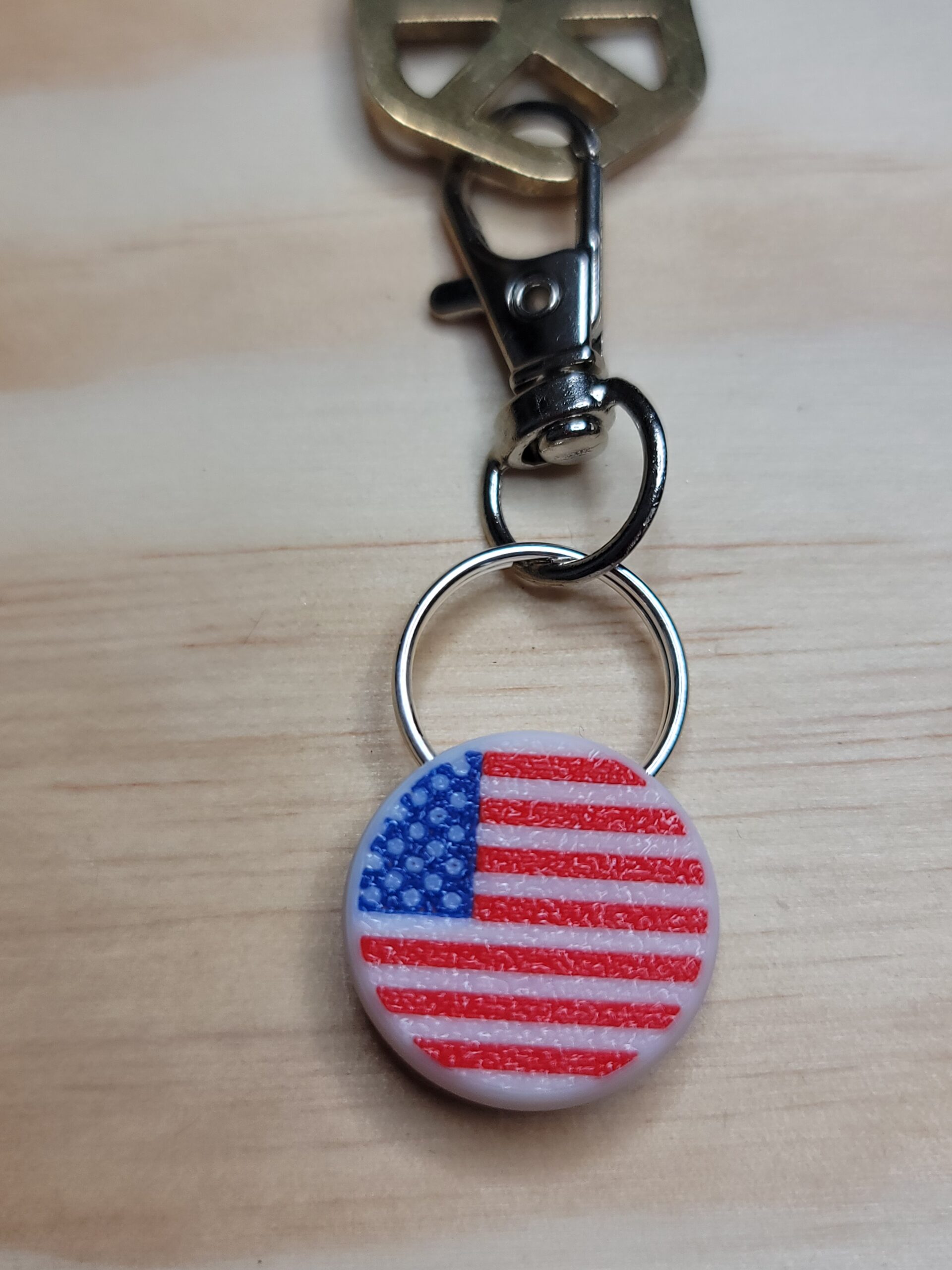 3D Printed USA Flag Keychain Fob – Multicolor American Pride Zipper Pull - Image 4