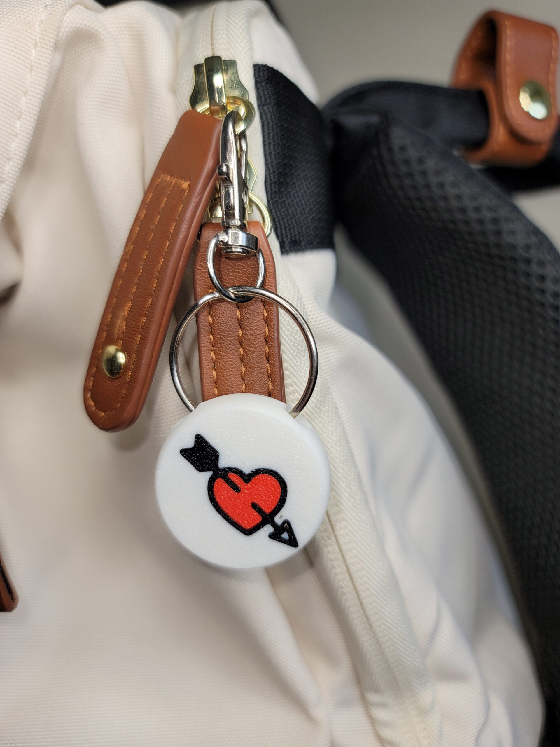 3D Printed Valentine Heart Keychain Fob – Multicolor Zipper Pull Accessory