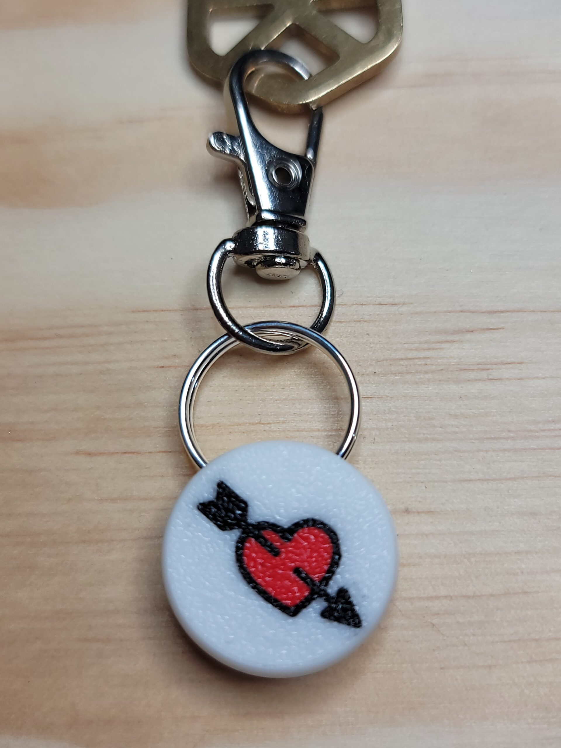 3D Printed Valentine Heart Keychain Fob – Multicolor Zipper Pull Accessory - Image 4